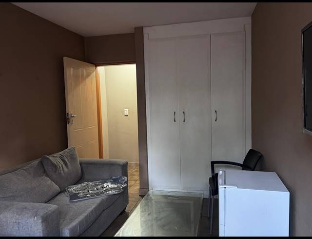 3 BEDROOM FLAT TO LET IN HATFIELD